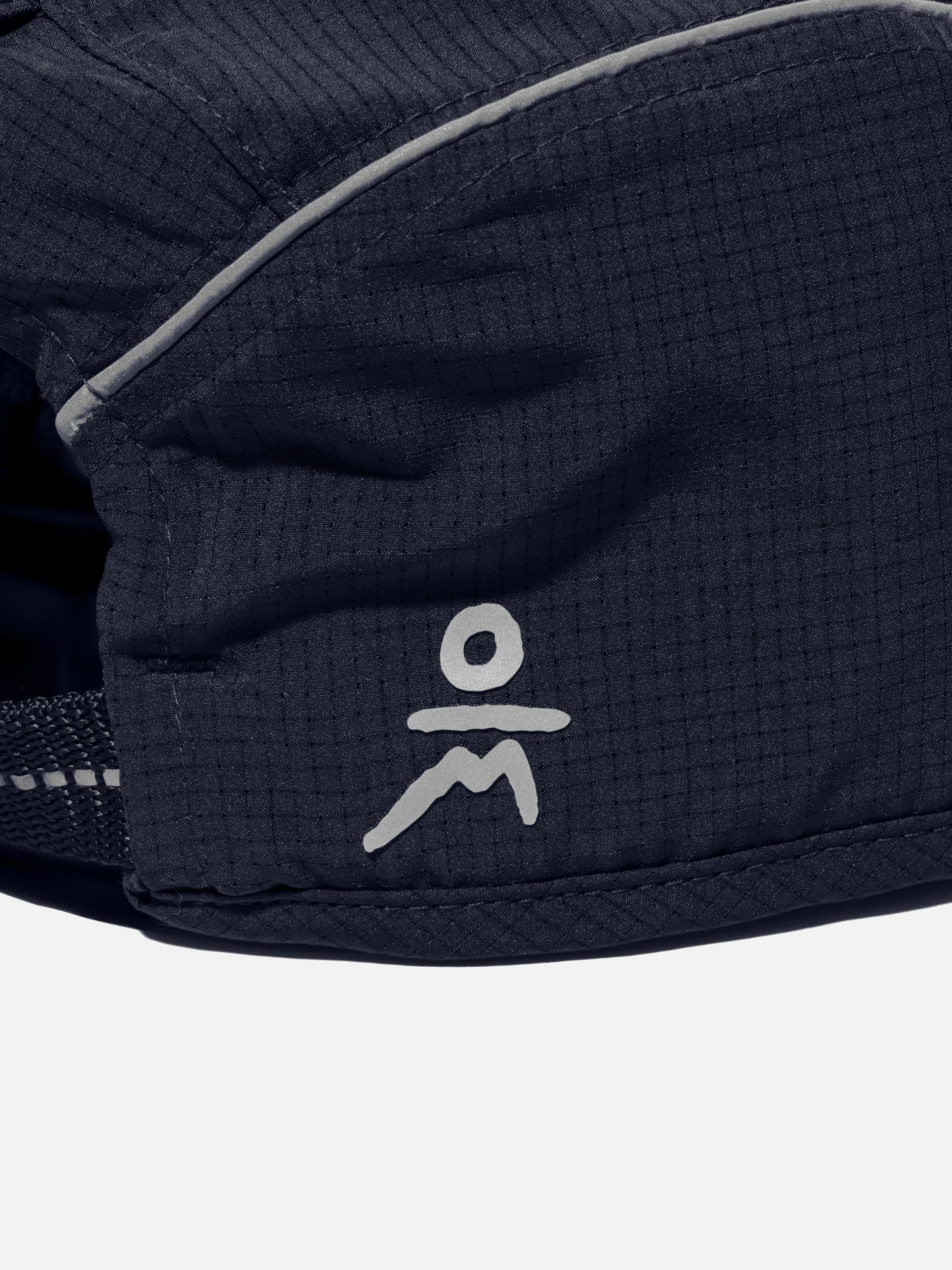 The Brunch Cap in Midnight Navy / Reflective Gray